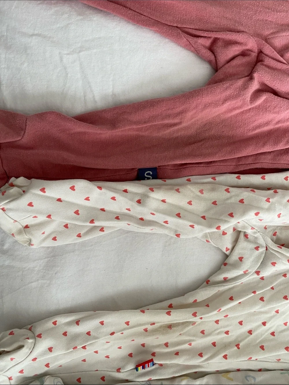 4 magnetic me Footed Pajama Sleepers - Pink and Printed - 3-6 months